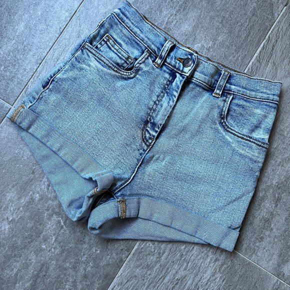 Wilfred Free Nikki Relaxed Denim Shorts - Picture 1 of 6
